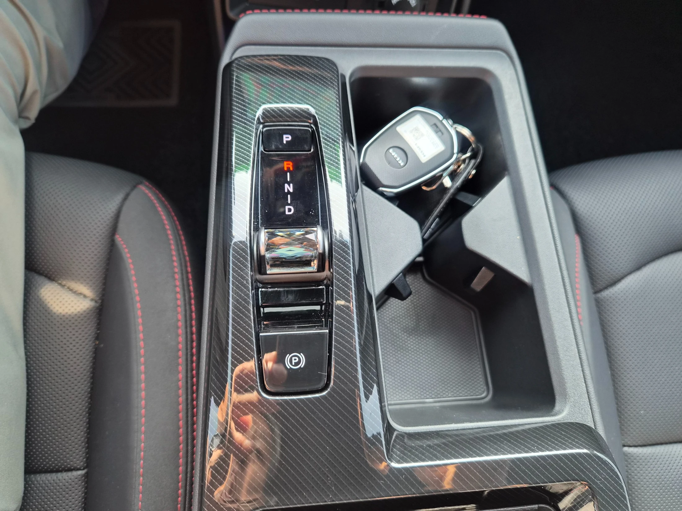 KG_Mobility_Ssangyong Actyon Activian, 2025 — фото 15