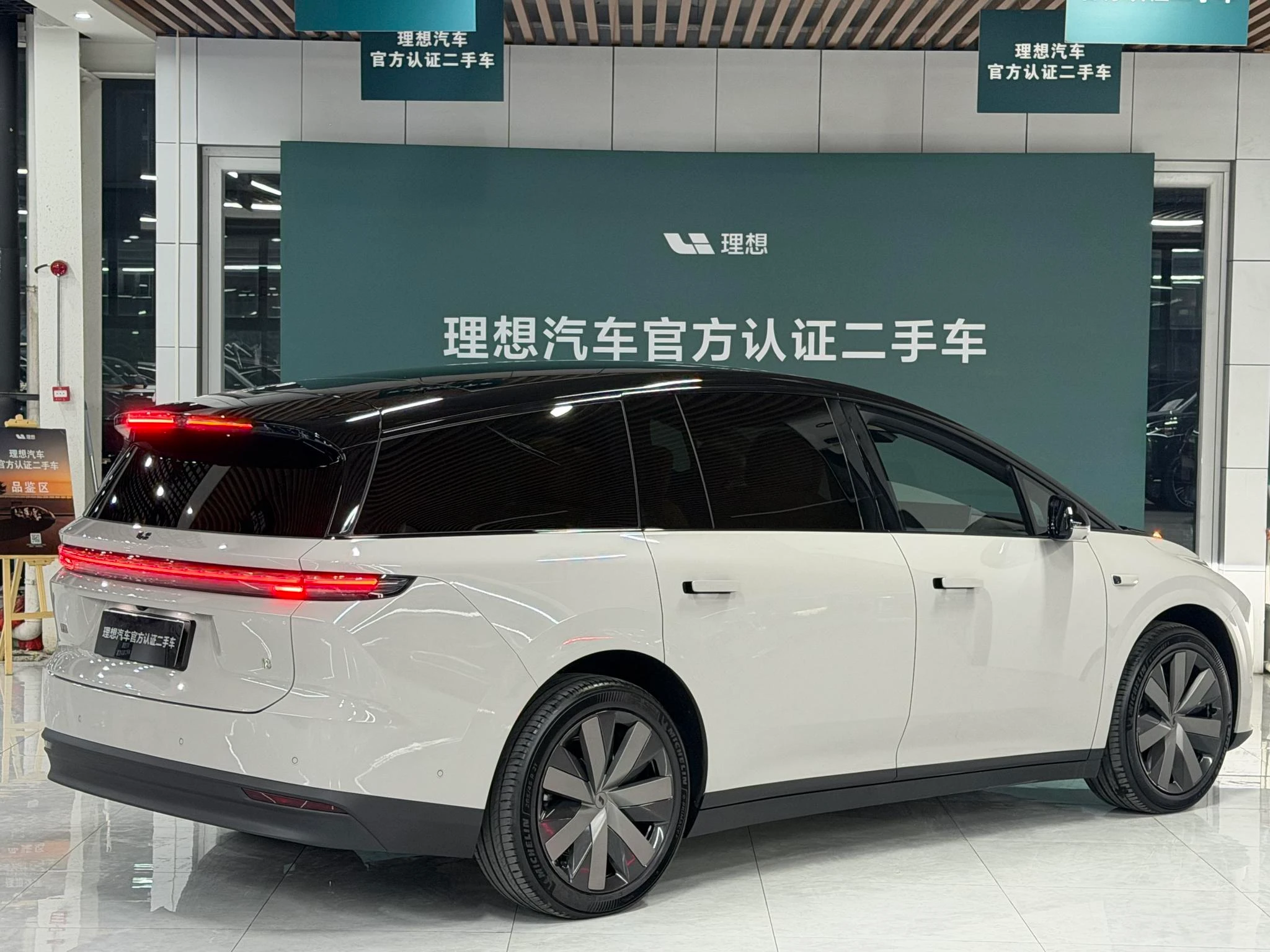 Li Auto ideal i8, 2025 — фото 2