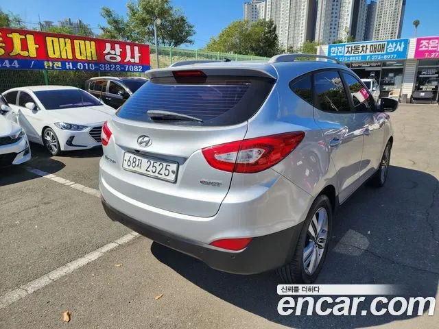 Hyundai Tucson ix, 2013 — фото 2
