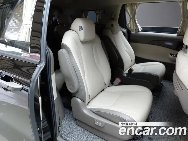 Kia Canival Carnival, 2022 — фото 11
