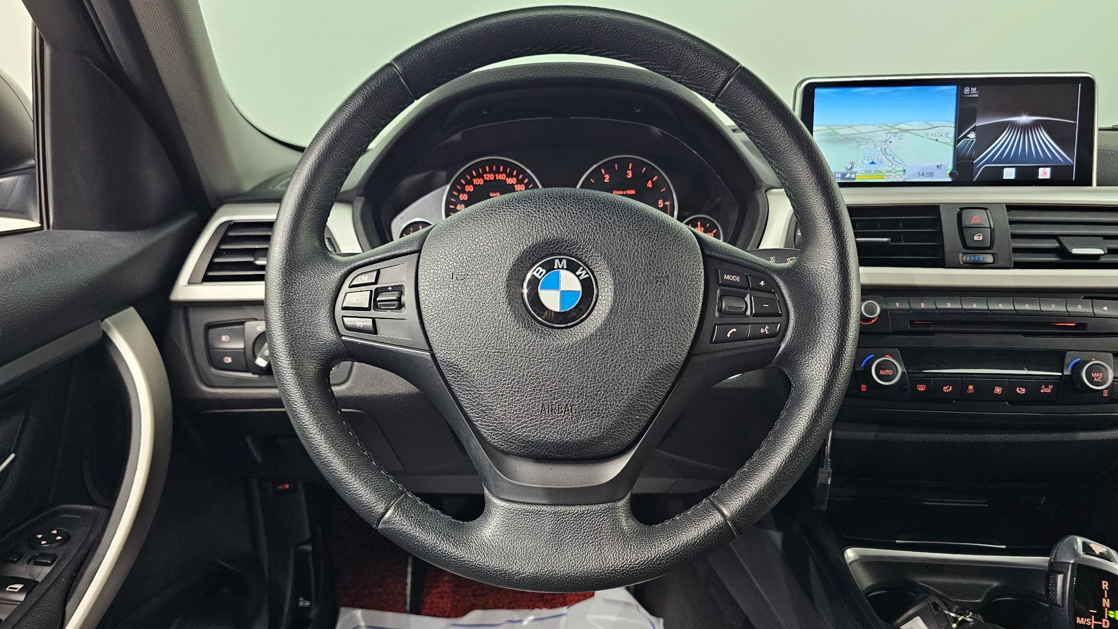 BMW 3-Series F30, 2014 — фото 13