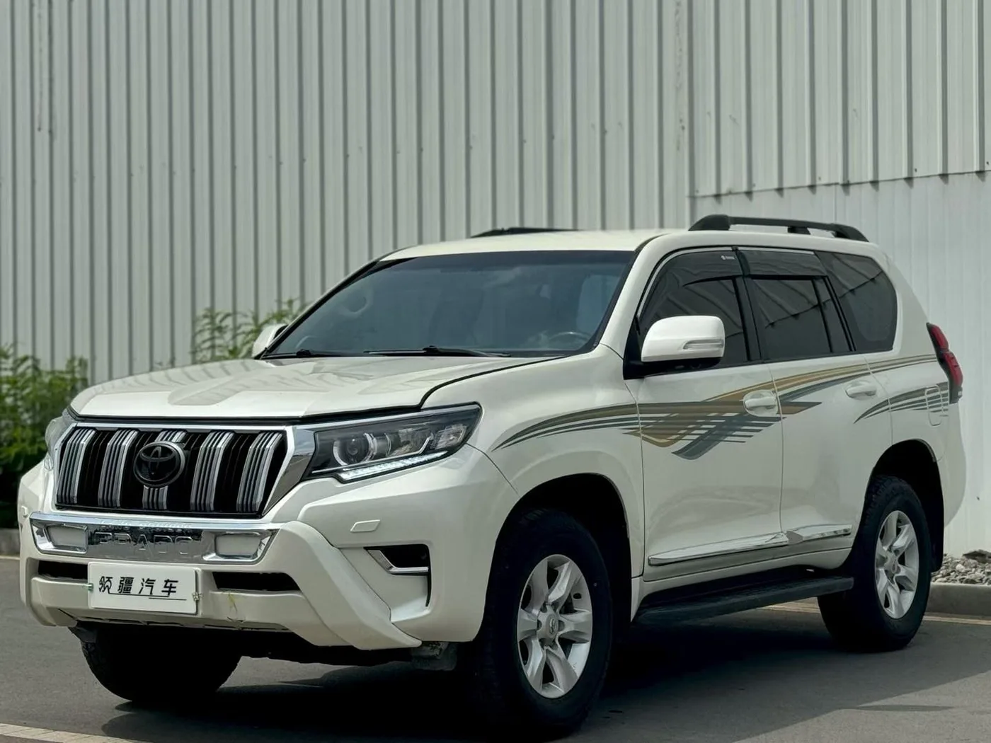 Toyota Prado (imported)