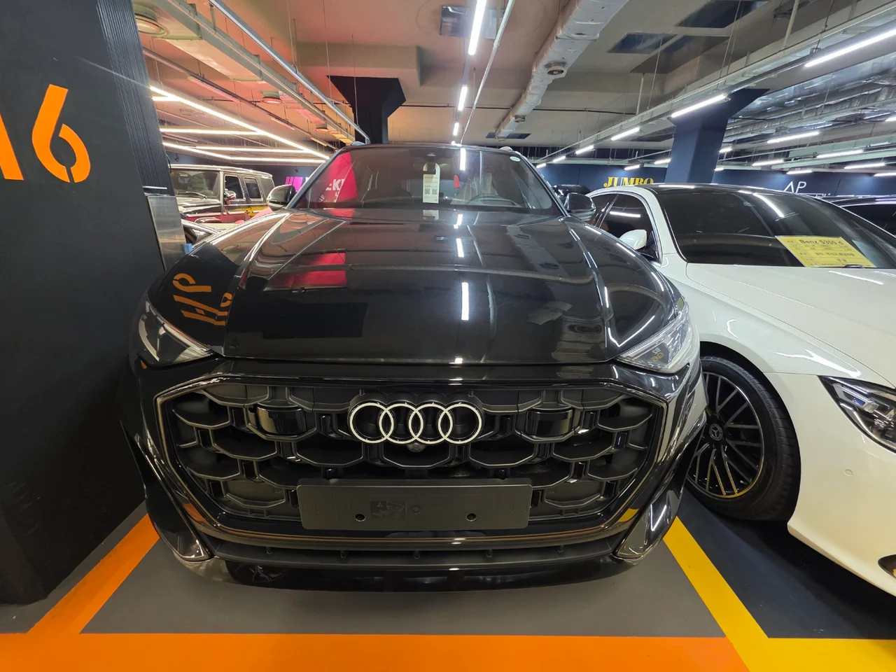 Audi Q8 4M