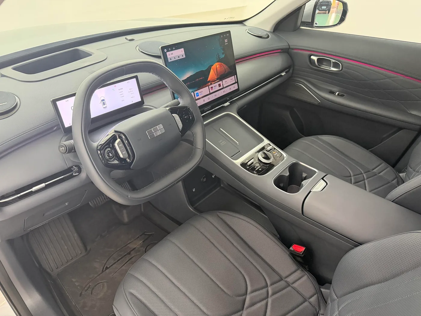 Geely Galaxy Galaxy Starship 7 EM-i, 2026 — фото 12