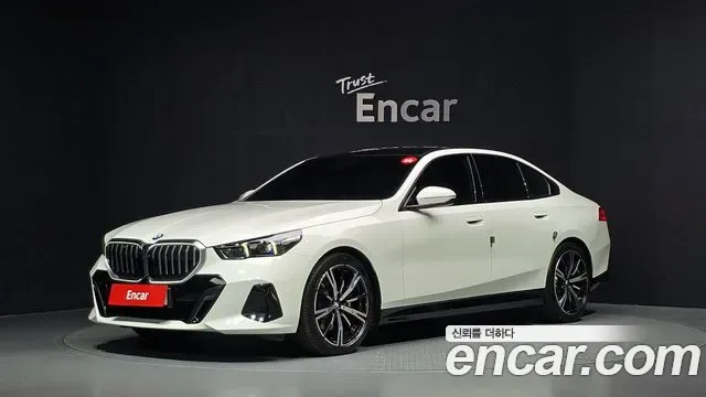 BMW 5-Series G60