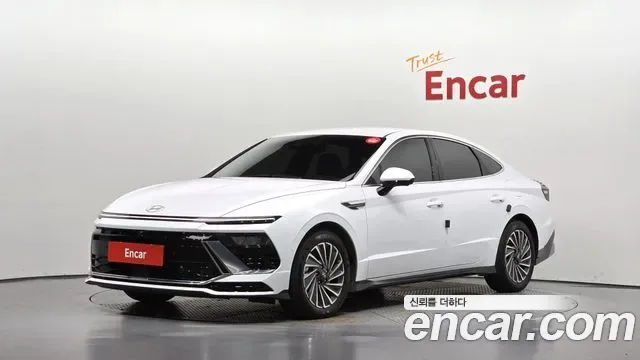 Hyundai Sonata De Edge Hybrid (DN8)
