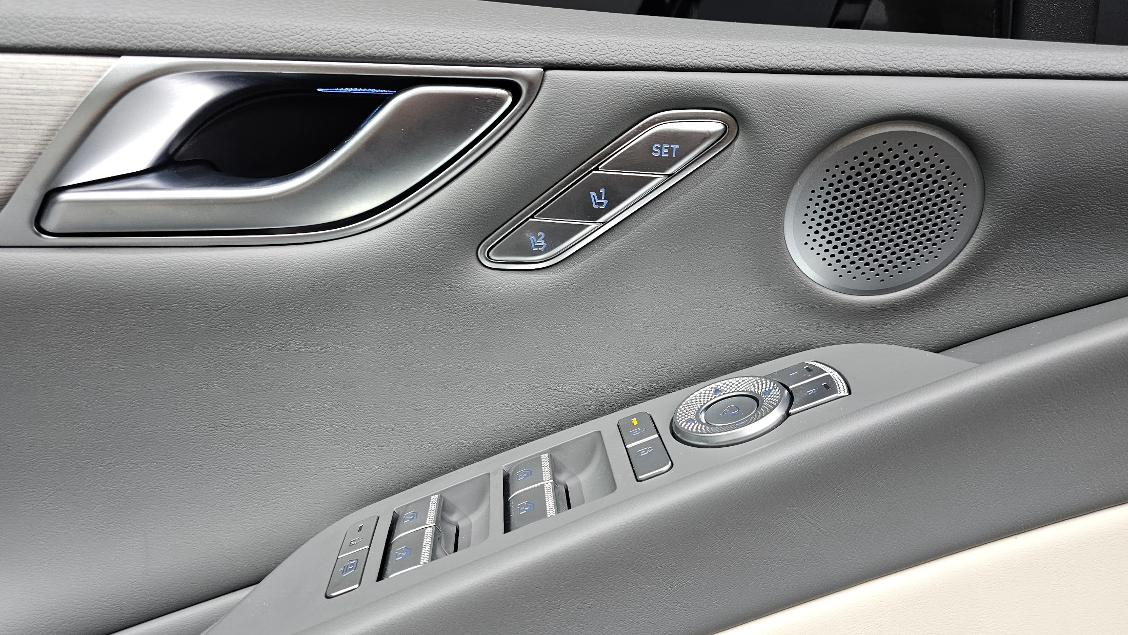 Genesis G80 RG3, 2024 — фото 17