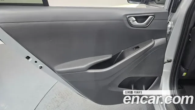 Hyundai Ioniq Ionic Electric, 2018 — фото 25
