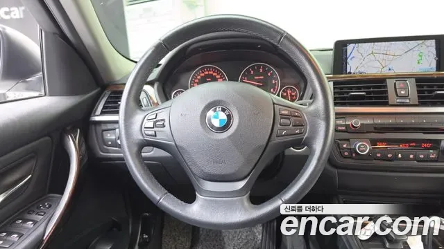 BMW 3-Series F30, 2013 — фото 13