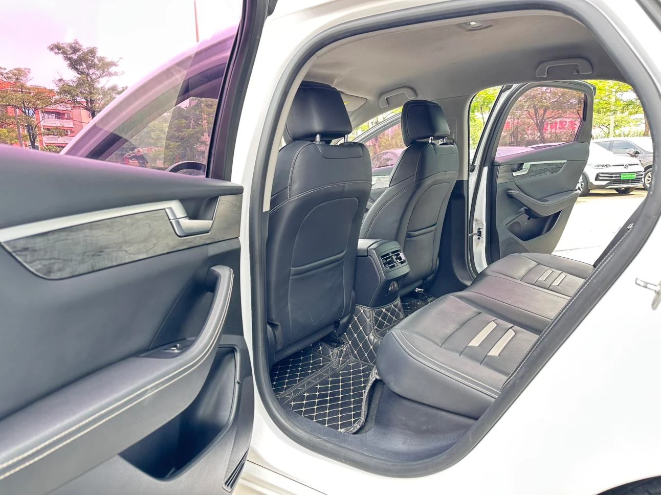 BYD Qin Pro DM, 2018 — фото 10