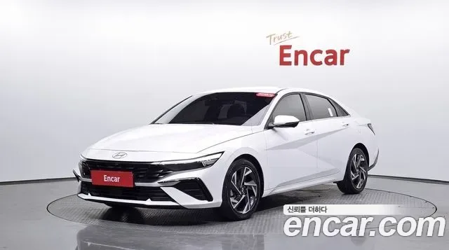 Hyundai Avante Hybrid (CN7)