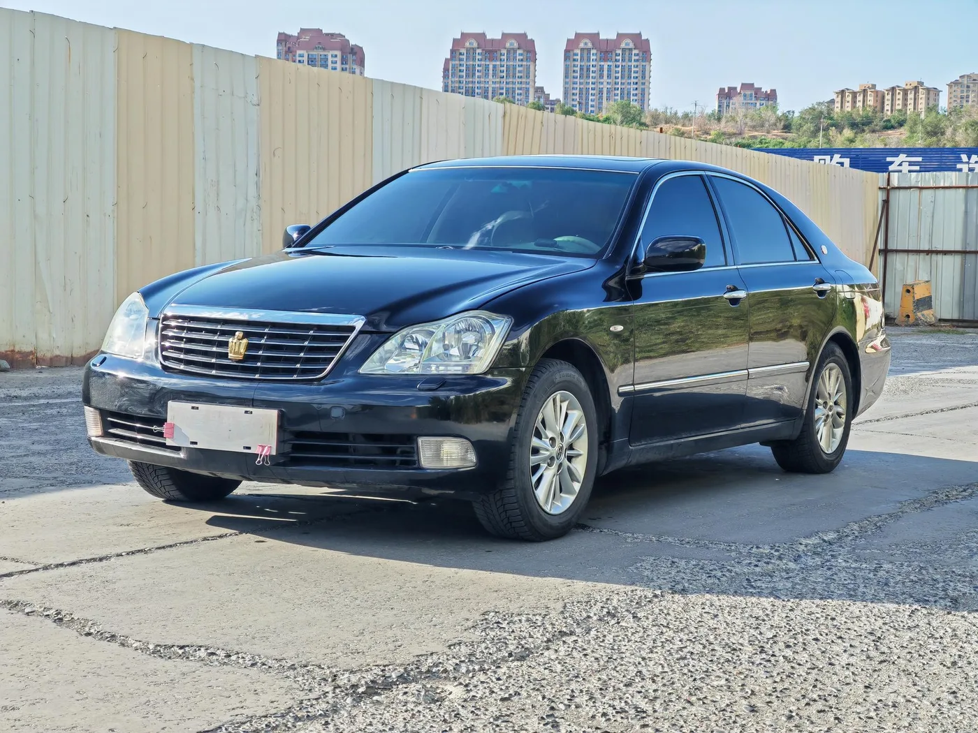 Toyota crown