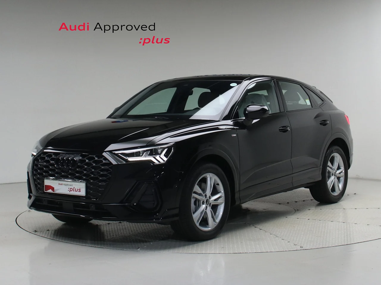 Audi Q3 F3