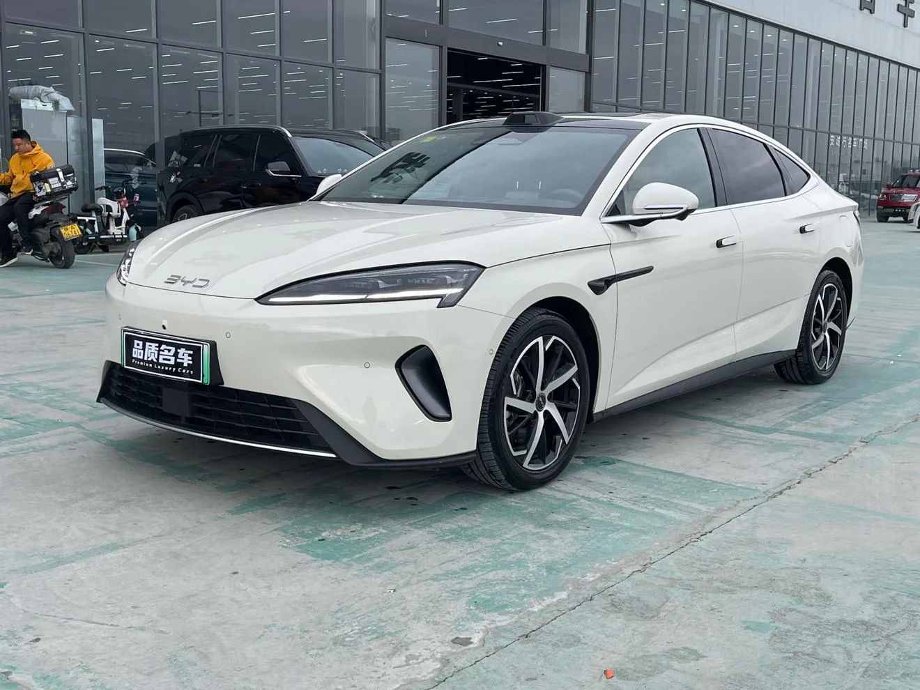 BYD Seal 07DM, 2026 — внешний вид автомобиля