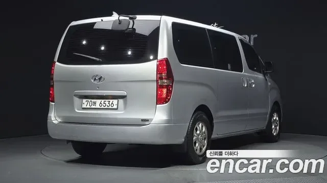 Hyundai Starex Grand Starex, 2010 — фото 2