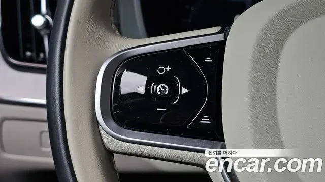 Volvo Xc60, 2025 — фото 20