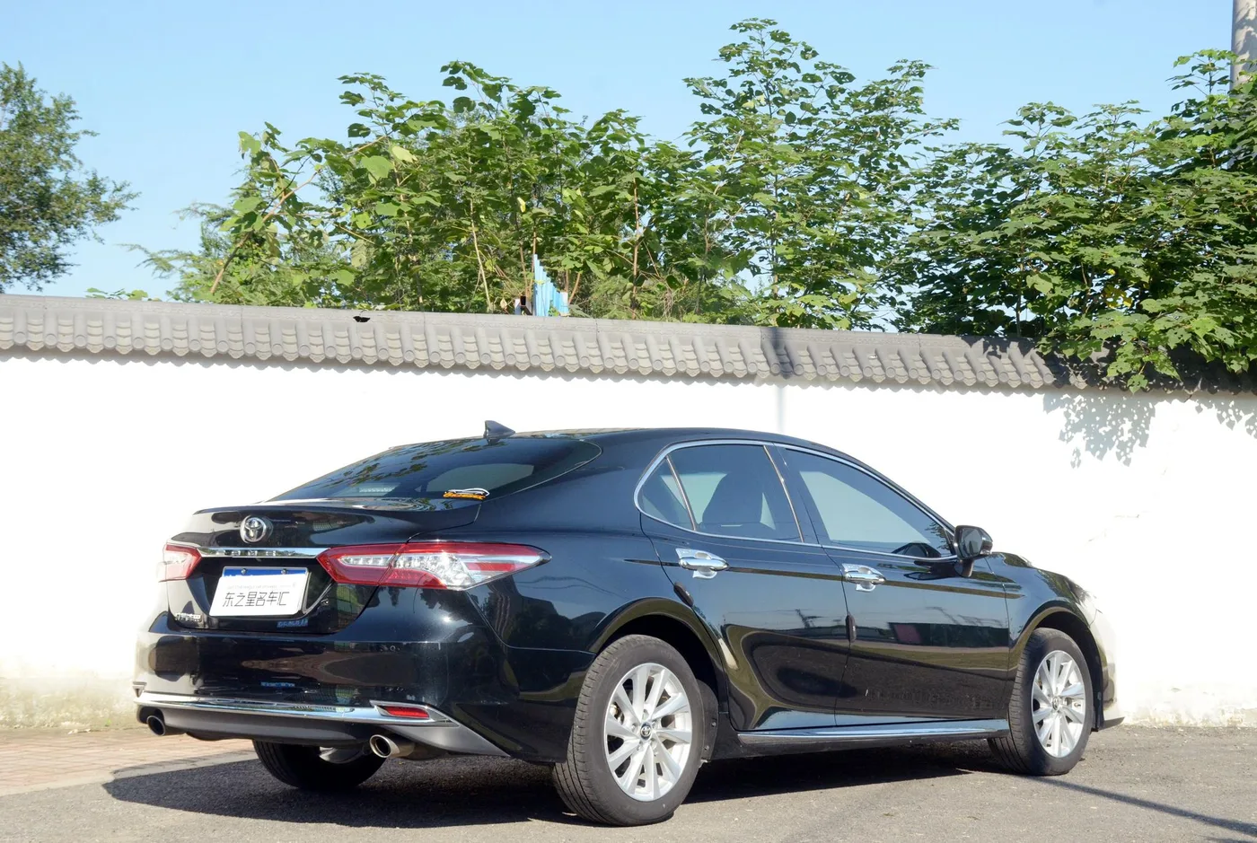 Toyota Camry, 2023 — фото 4