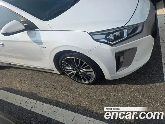 Hyundai Ioniq Ionic Electric, 2017 — фото 13