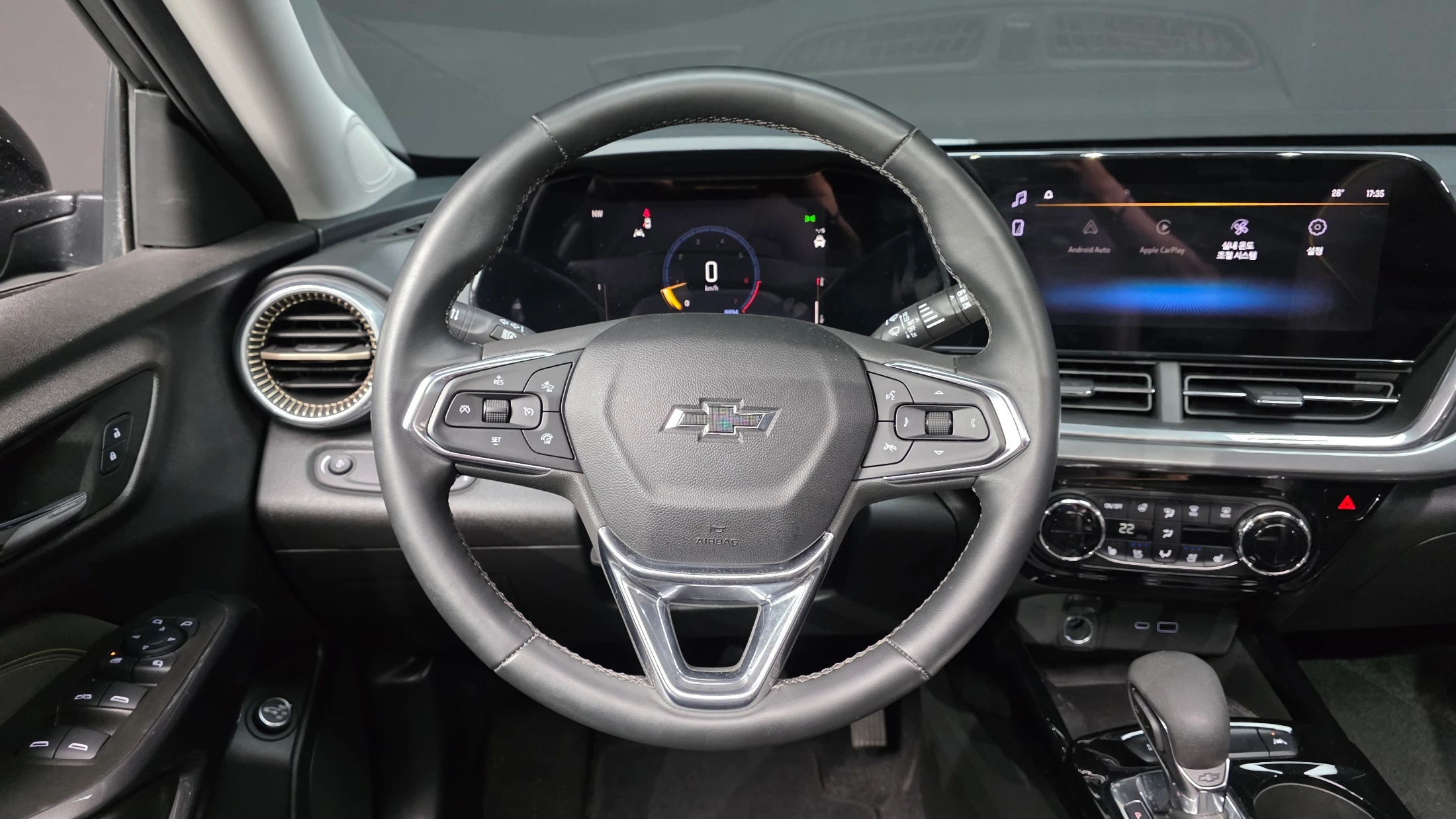 ChevroletGMDaewoo Trax Crossover, 2023 — фото 13