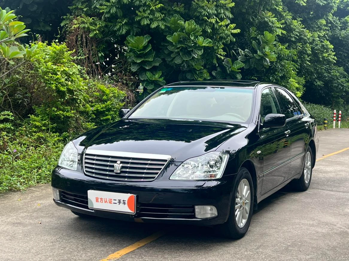 Toyota crown