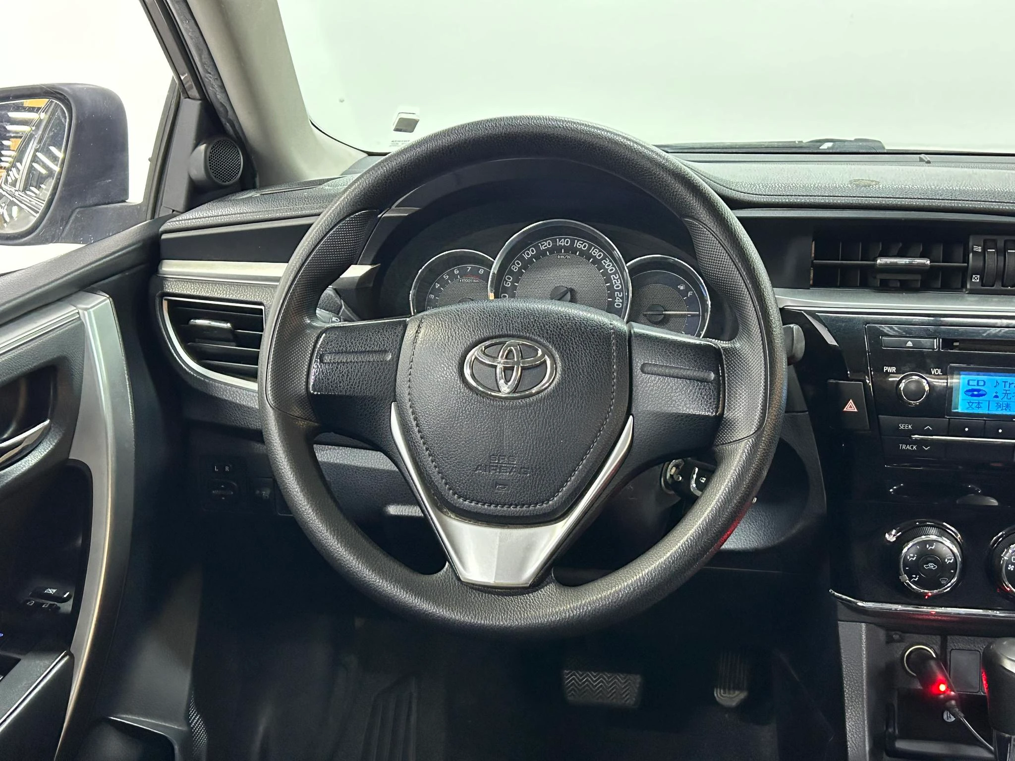 Toyota Corolla, 2014 — фото 11