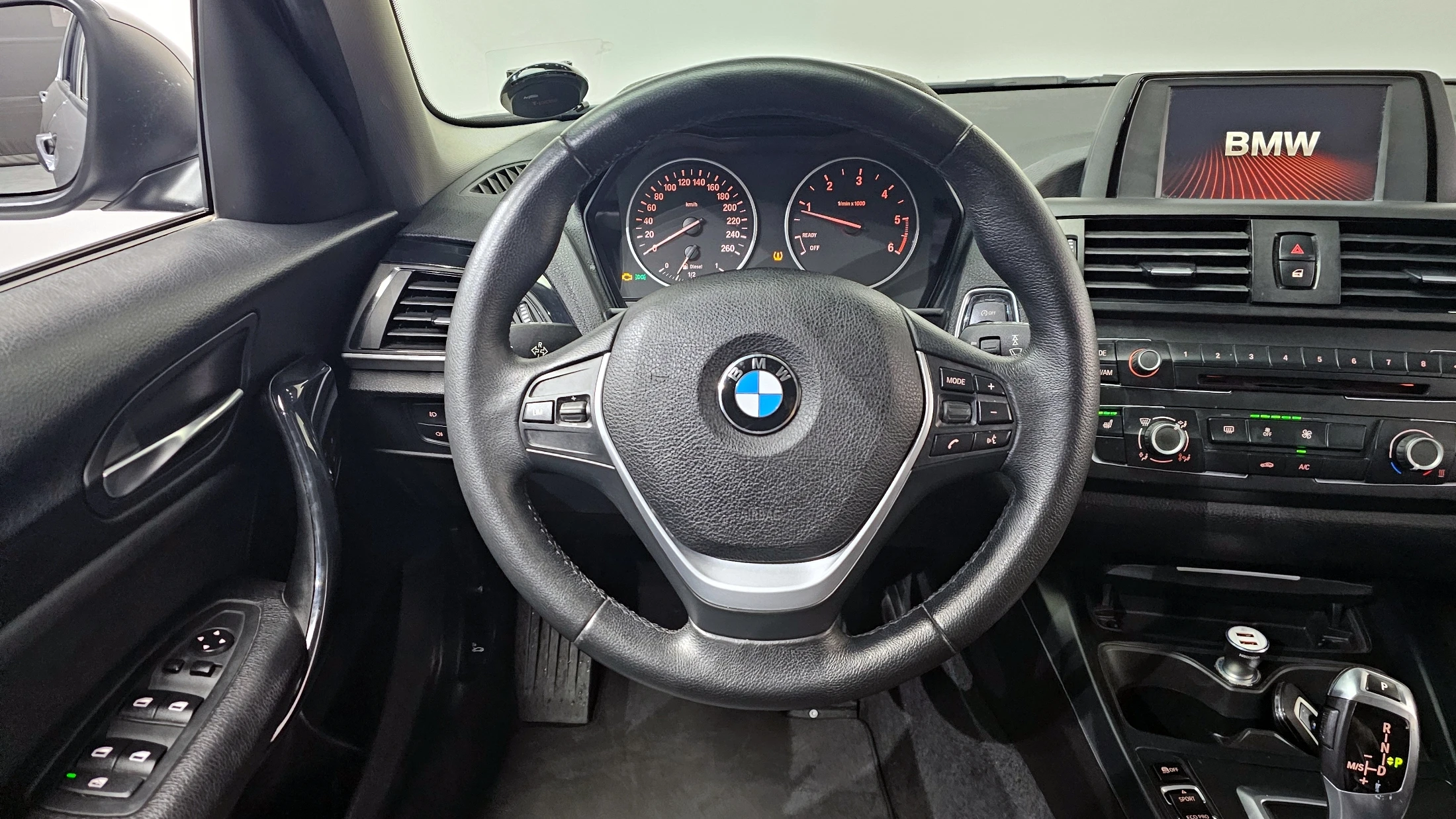 BMW 1-Series F20, 2013 — фото 12