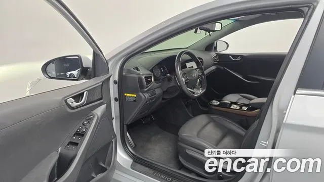 Hyundai Ioniq Ionic Electric, 2018 — фото 10