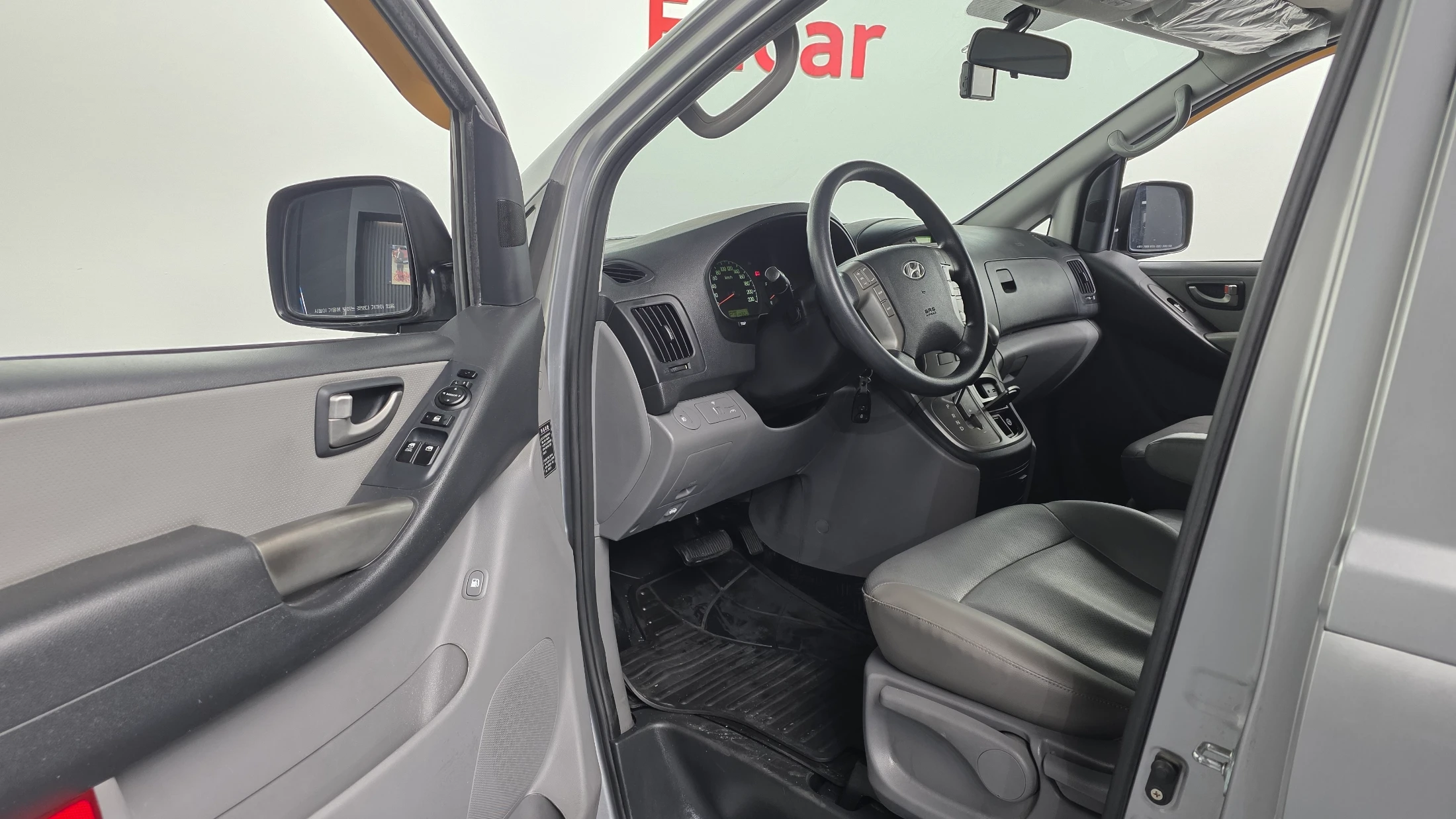 Hyundai Starex Grand Starex, 2012 — фото 10