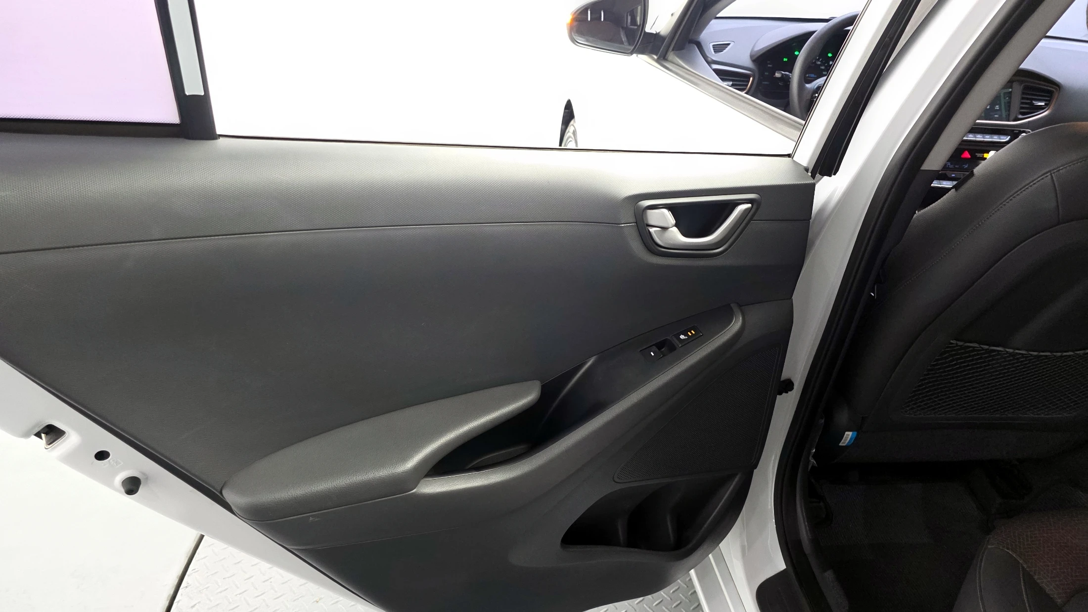 Hyundai Ioniq Ionic Electric, 2018 — фото 25