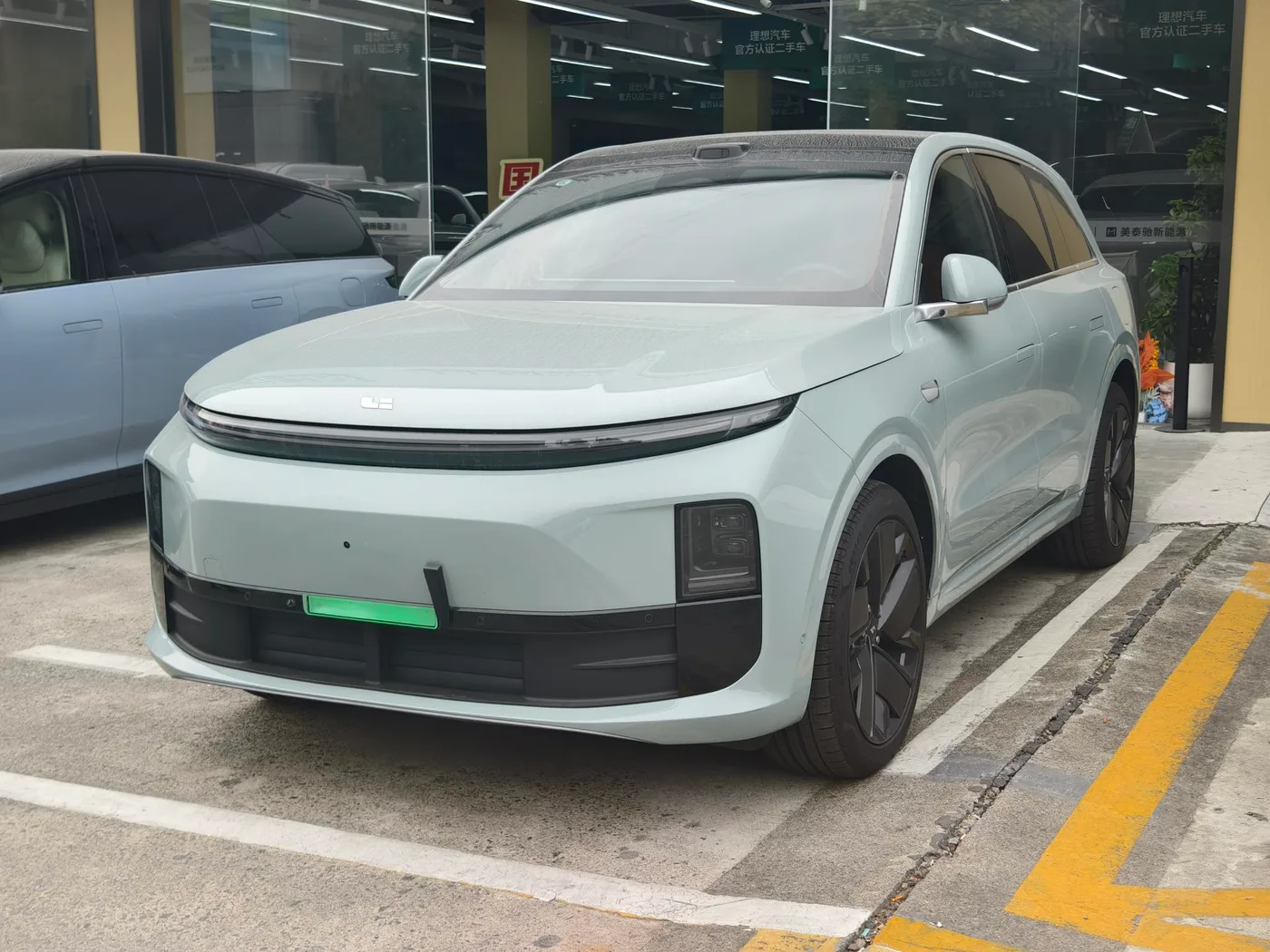 Li Auto Ideal L6