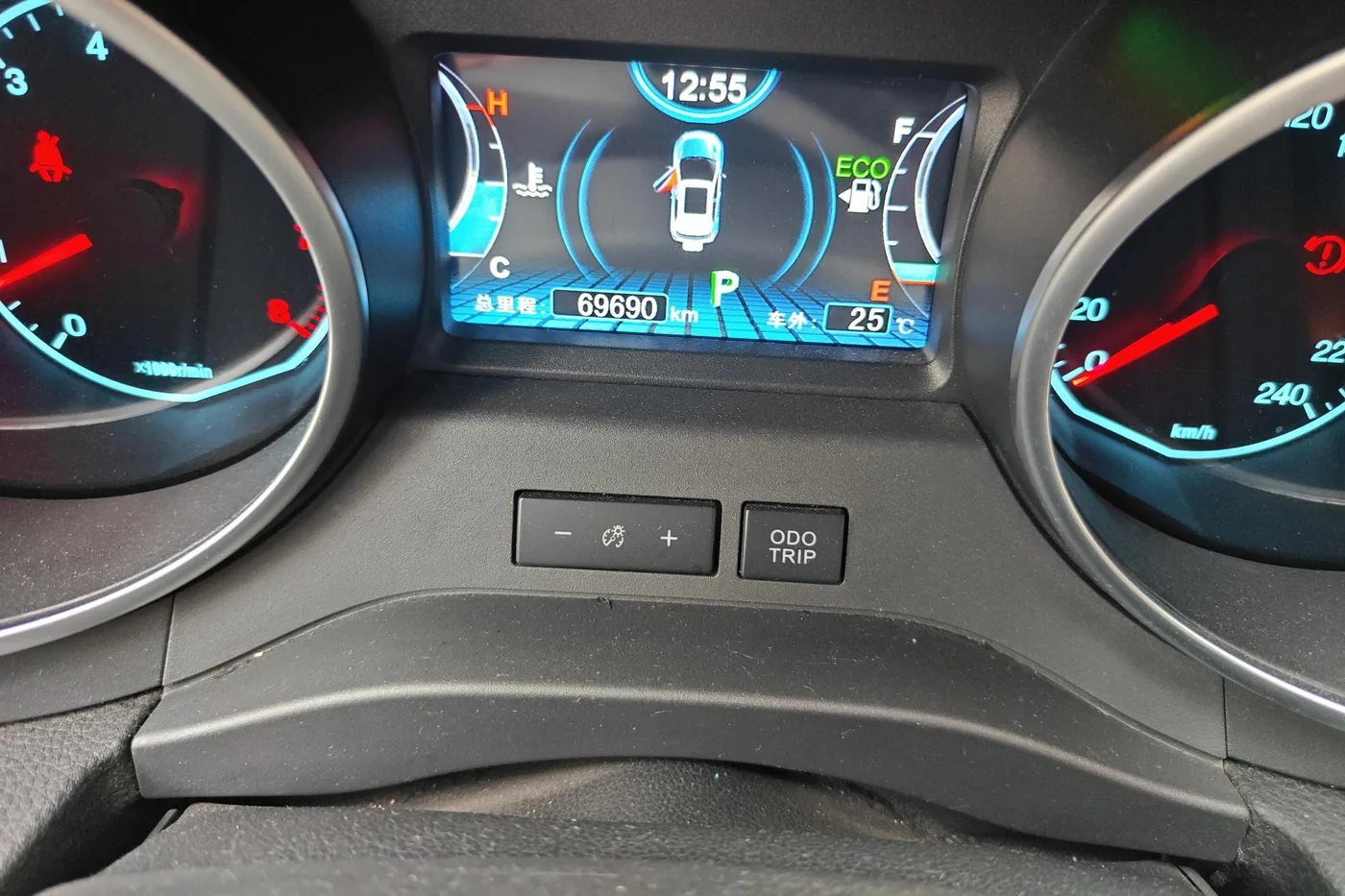 BYD Yuan, 2016 — фото 17