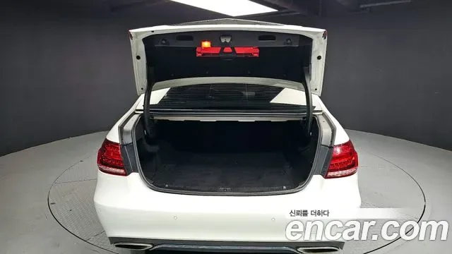 Mercedes-Benz E-Class W212, 2013 — фото 20