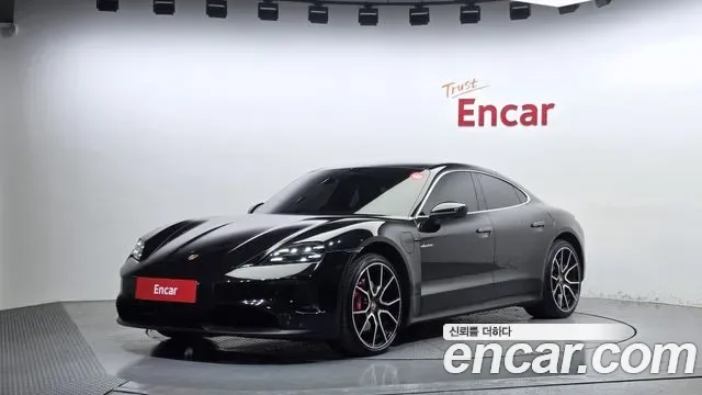 Porsche Taycan Tycan