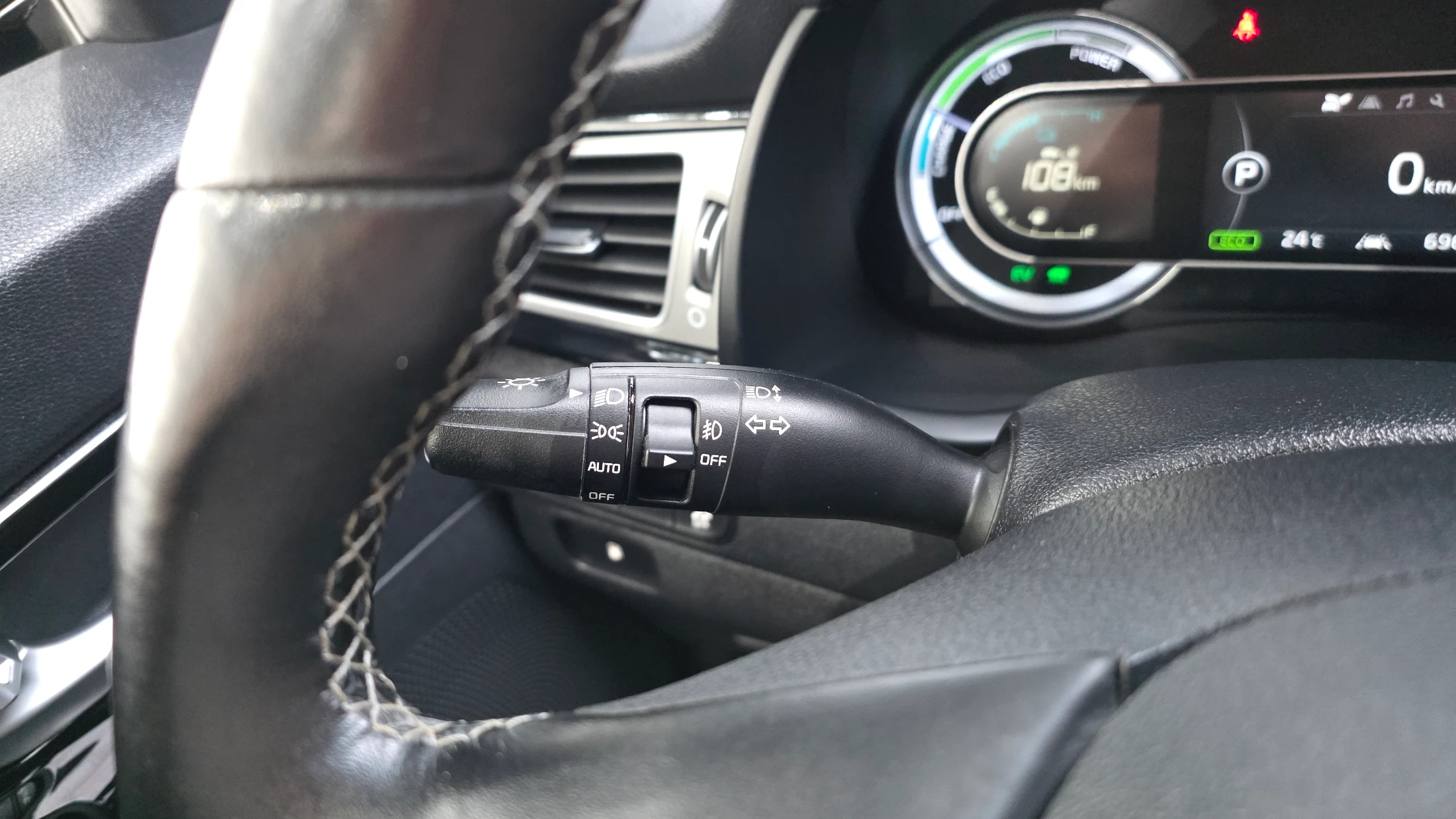 Kia Niro, 2017 — фото 19