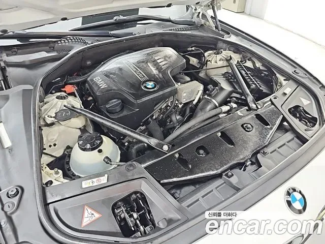 BMW 5-Series F10, 2013 — фото 6