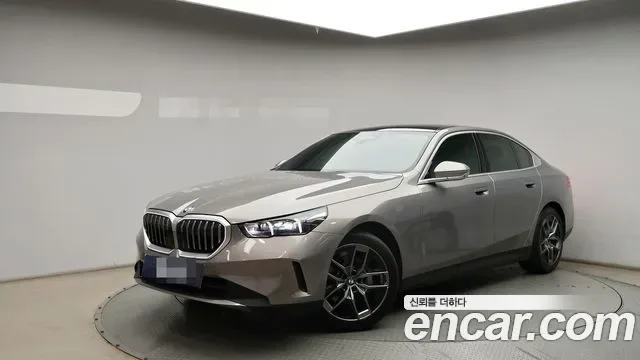 BMW 5-Series G60