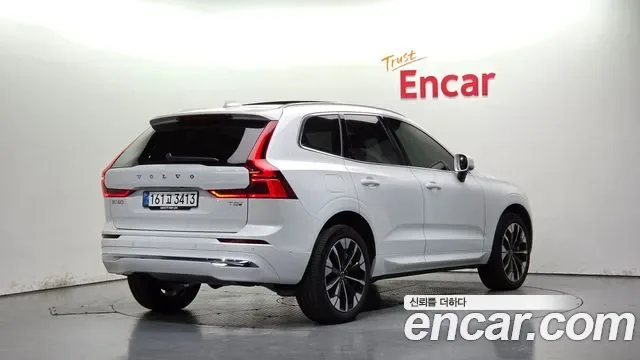 Volvo Xc60, 2025 — фото 2