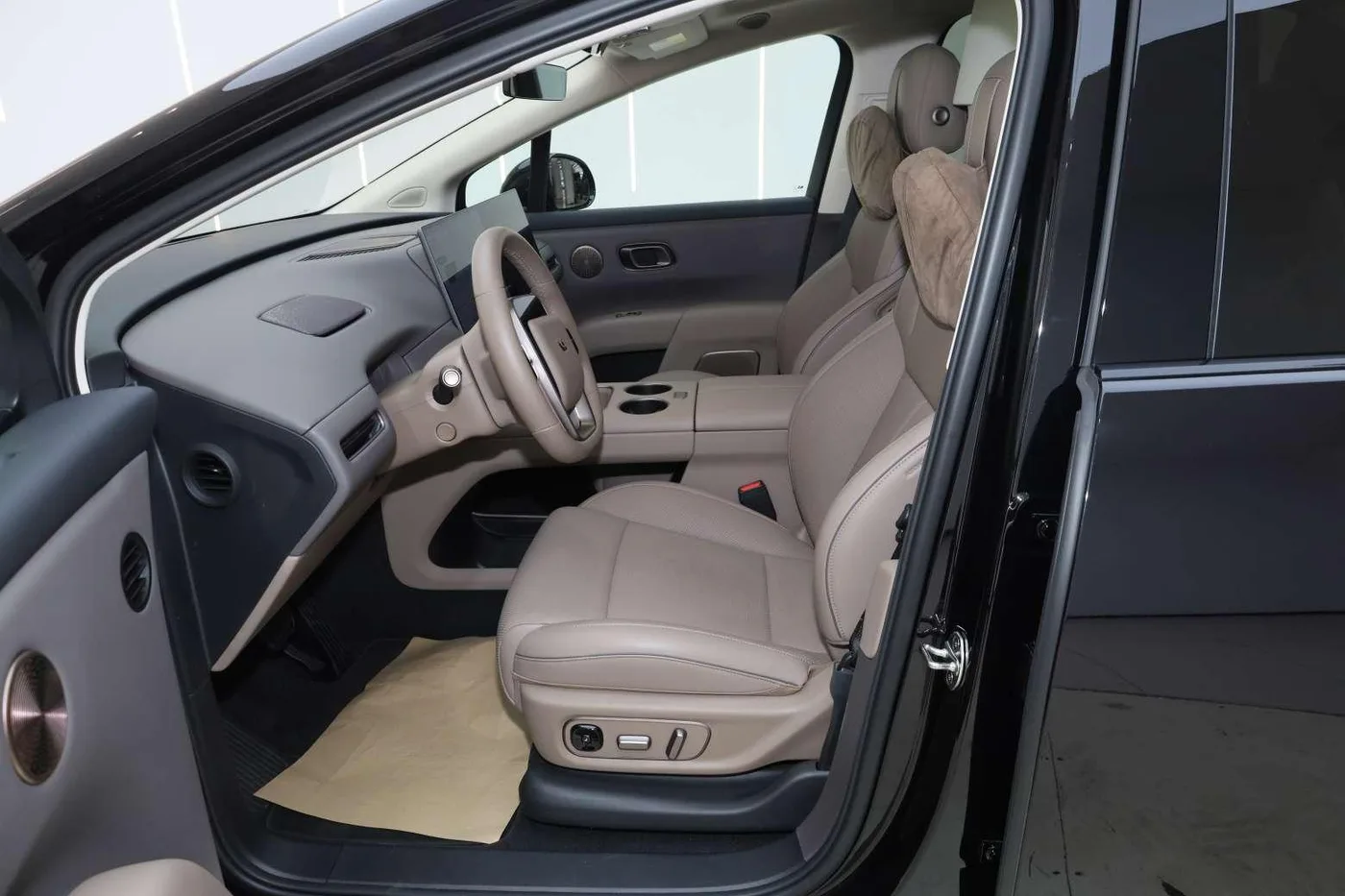 Li Auto ideal i8, 2025 — фото 12