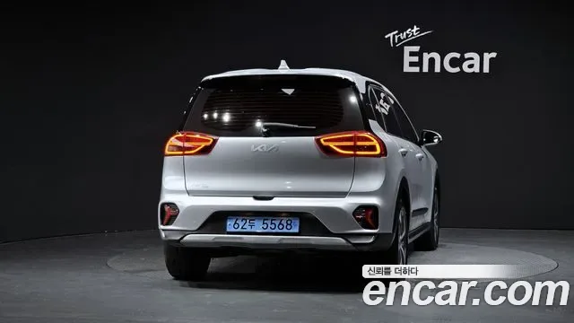 Kia Niro Plus, 2022 — фото 4