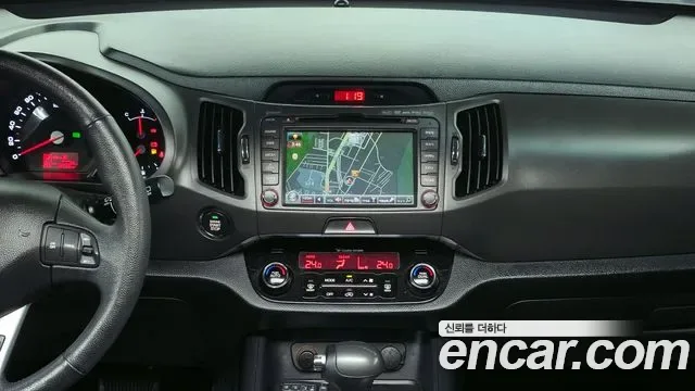 Kia Sportage, 2012 — фото 14