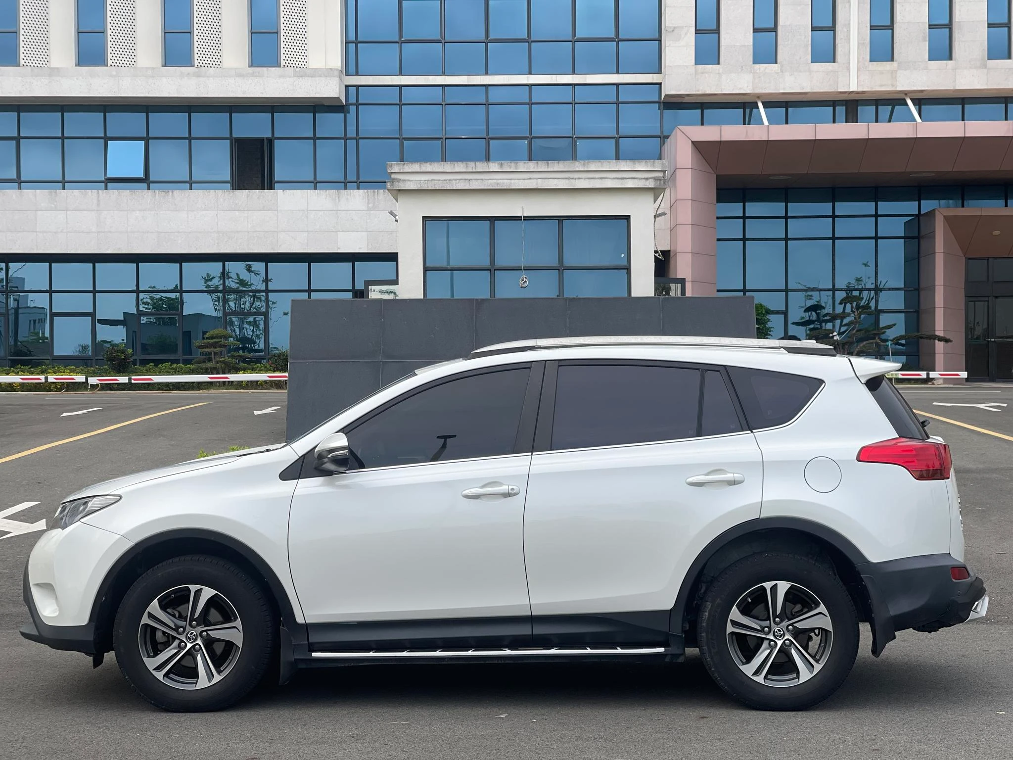 Toyota RAV4 Rongfang, 2015 — фото 17
