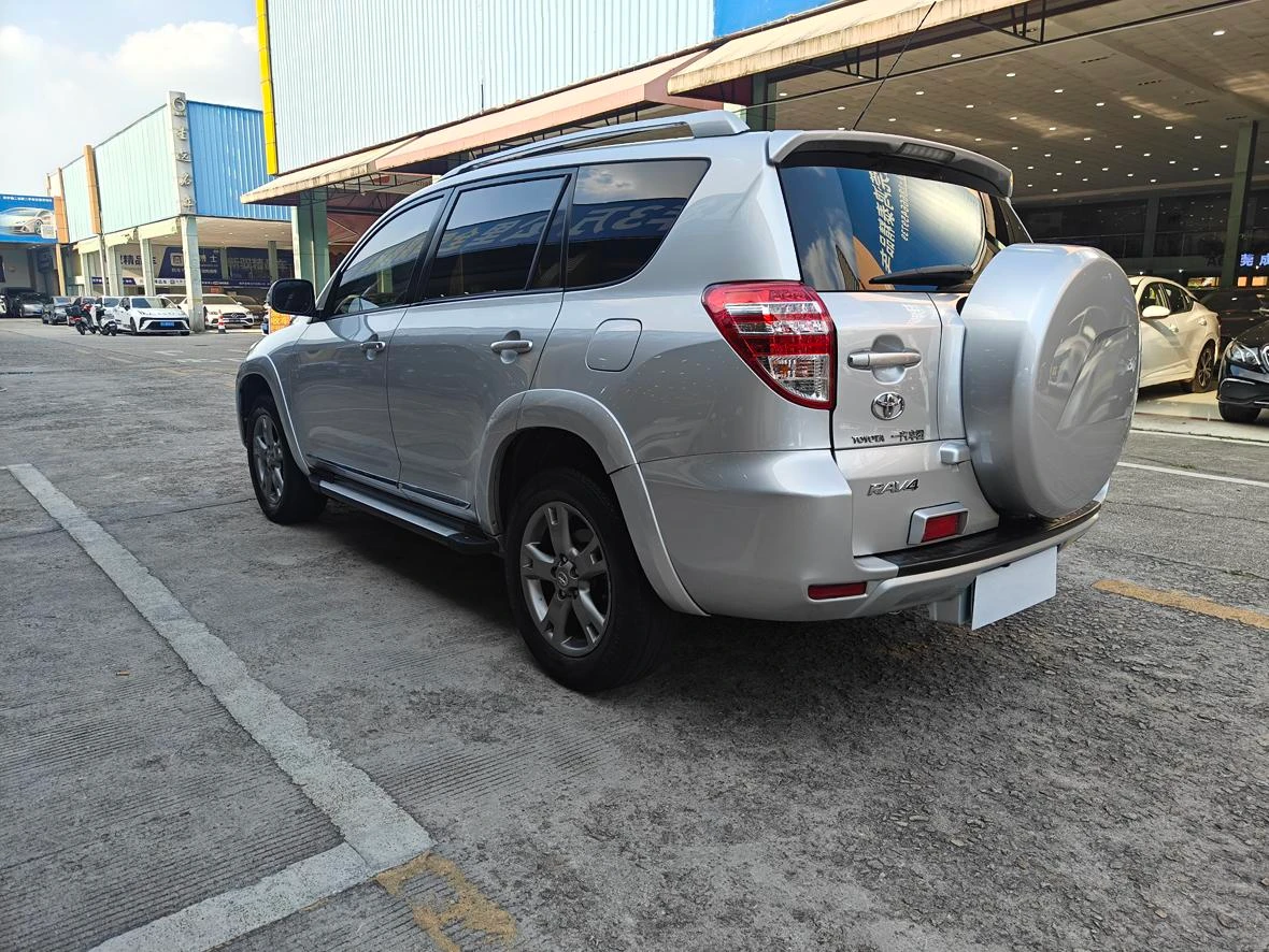 Toyota RAV4 Rongfang, 2013 — фото 12