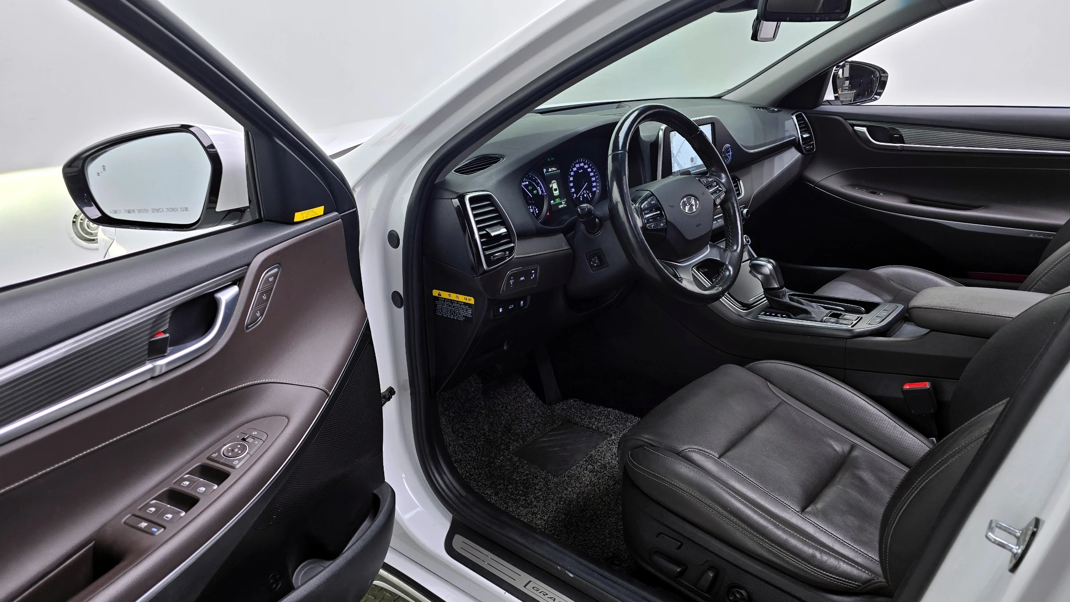 Hyundai Grandeur Ig Hybrid, 2018 — фото 10