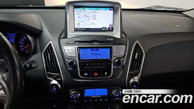 Hyundai Tucson ix, 2013 — фото 17