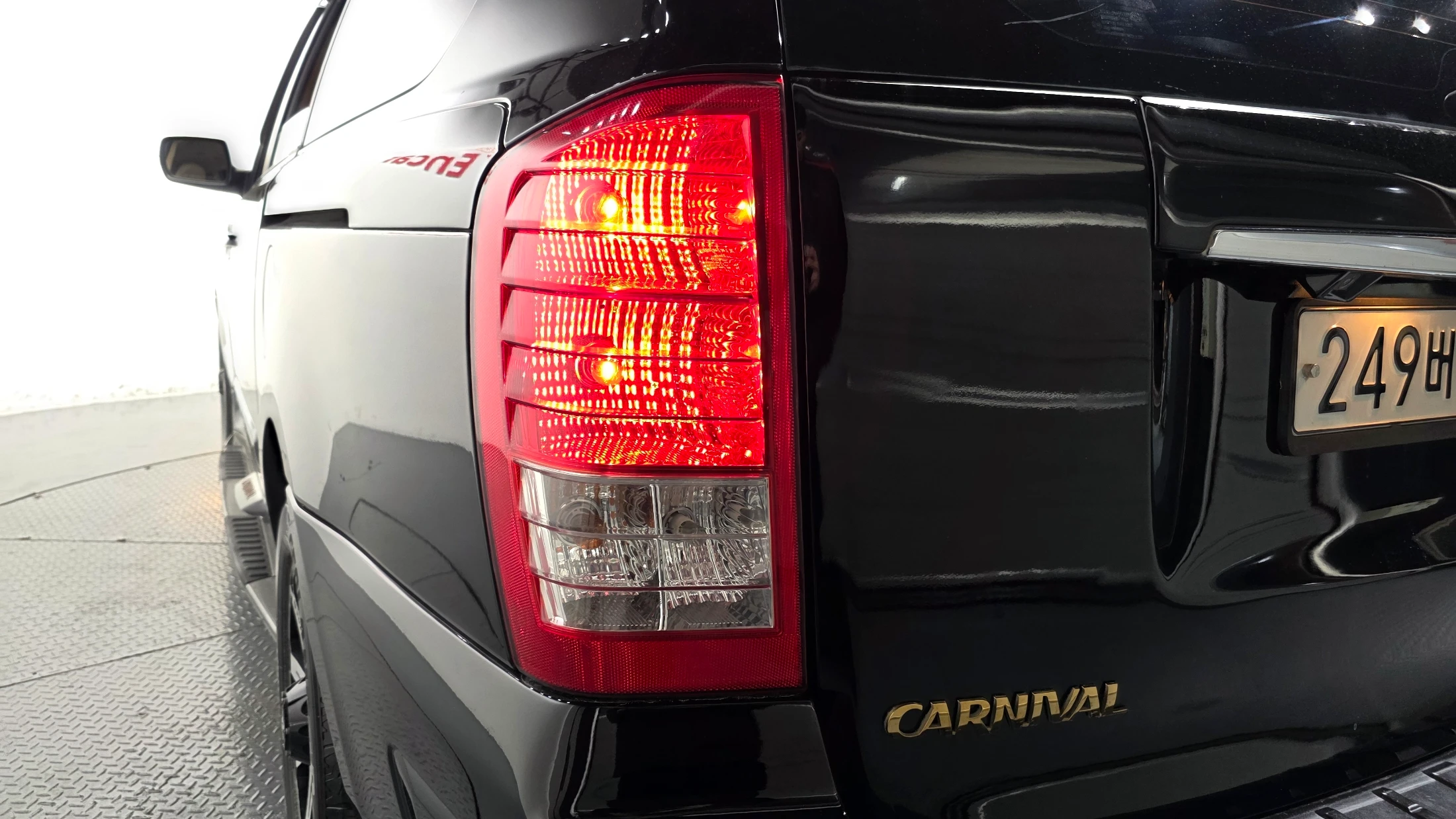 Kia Canival Carnival R, 2012 — фото 23