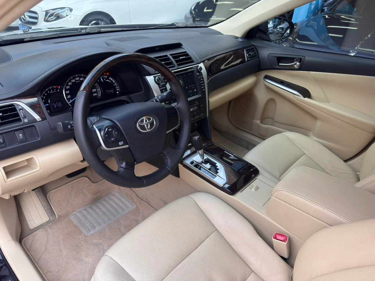 Toyota Camry, 2015 — фото 12