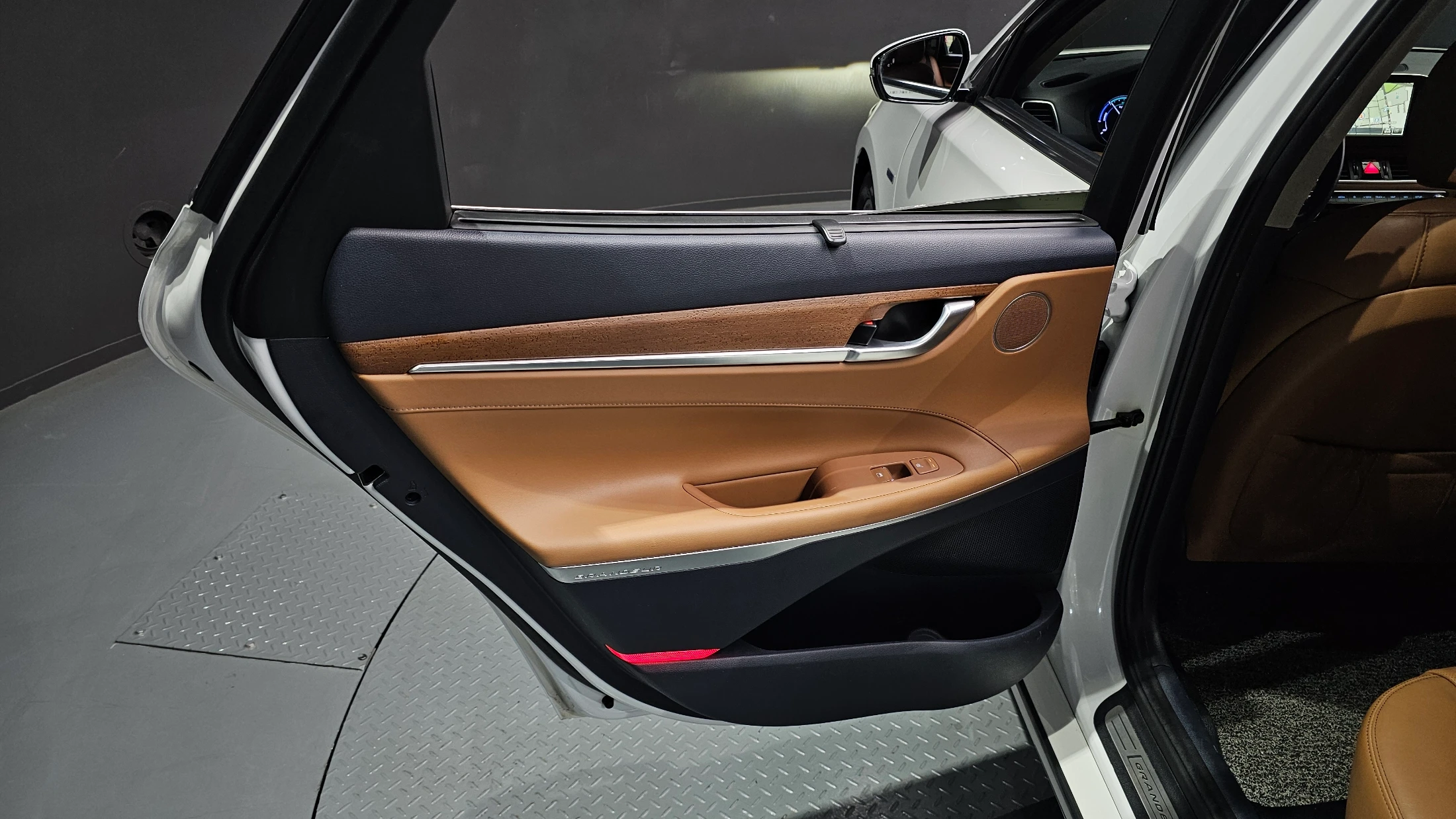 Hyundai Grandeur Ig Hybrid, 2017 — фото 25