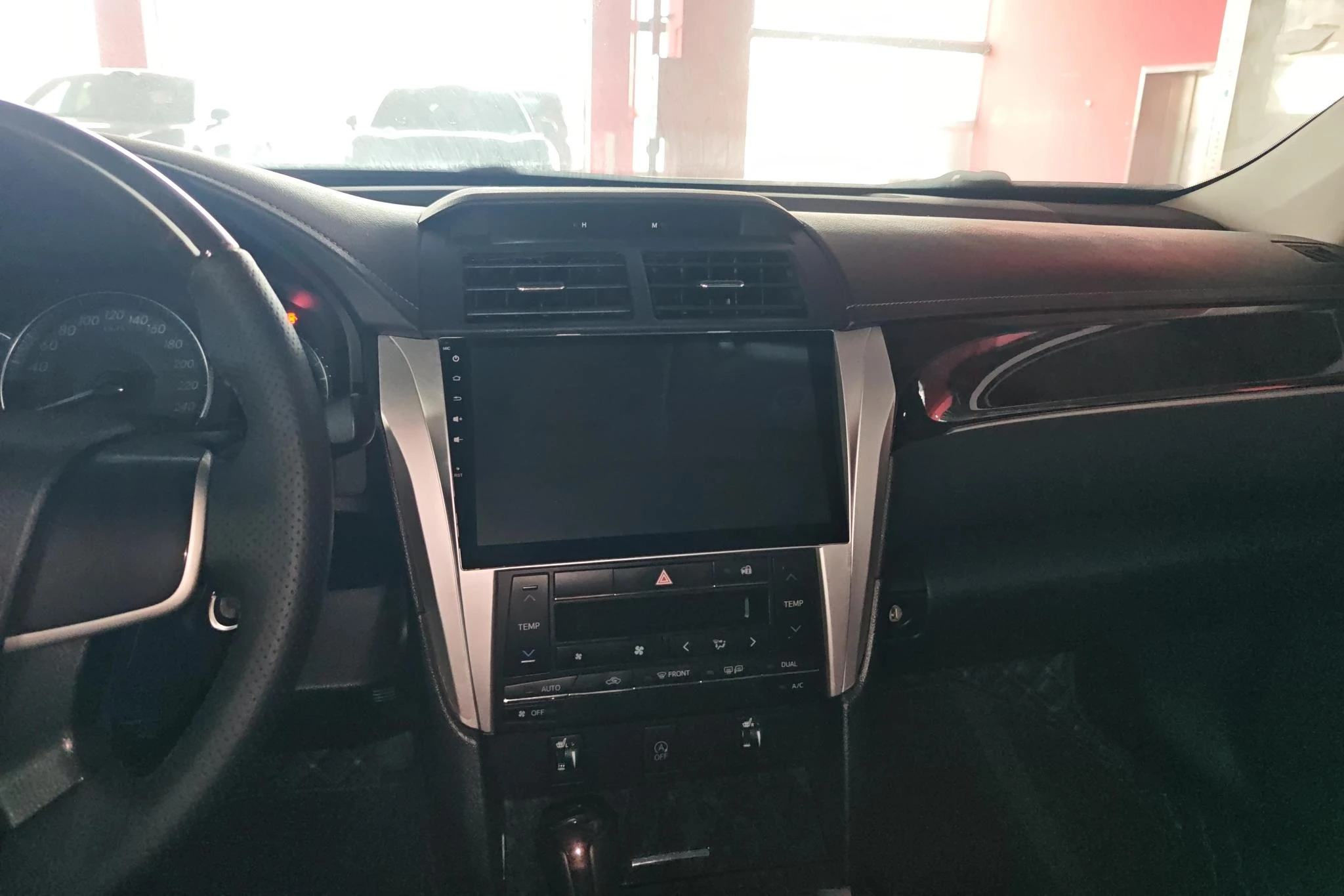 Toyota Camry, 2016 — фото 15