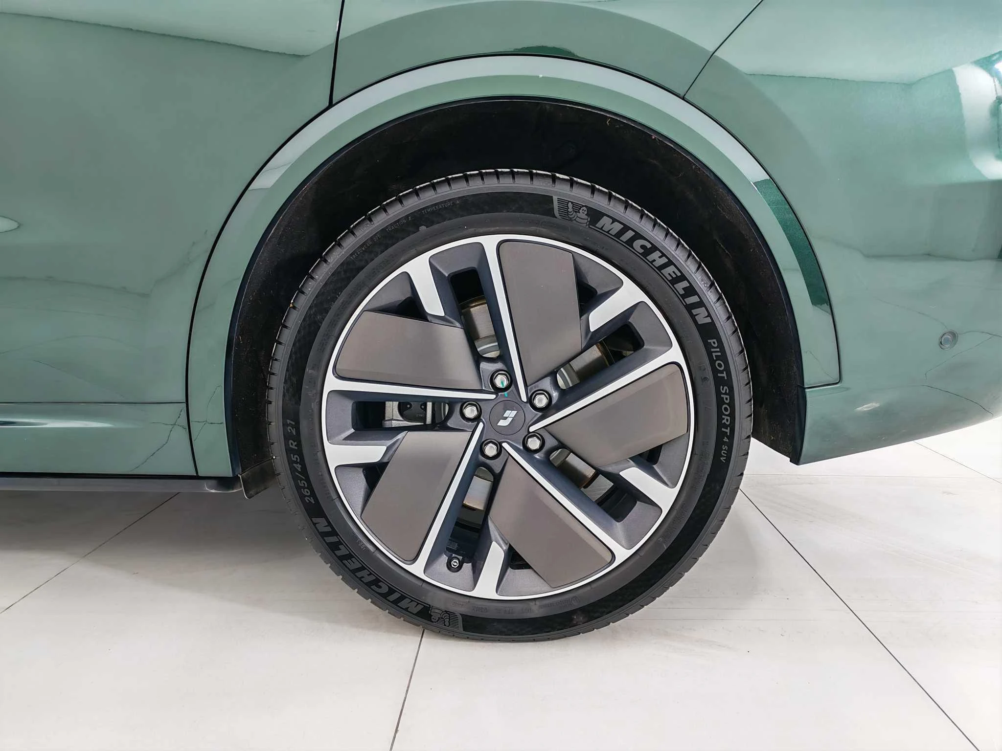 Li Auto Ideal L9, 2025 — фото 16