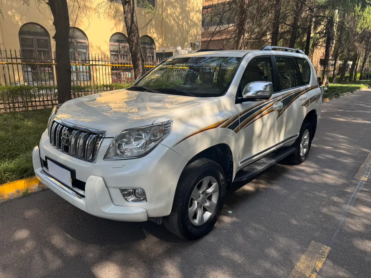 Toyota Prado (imported)